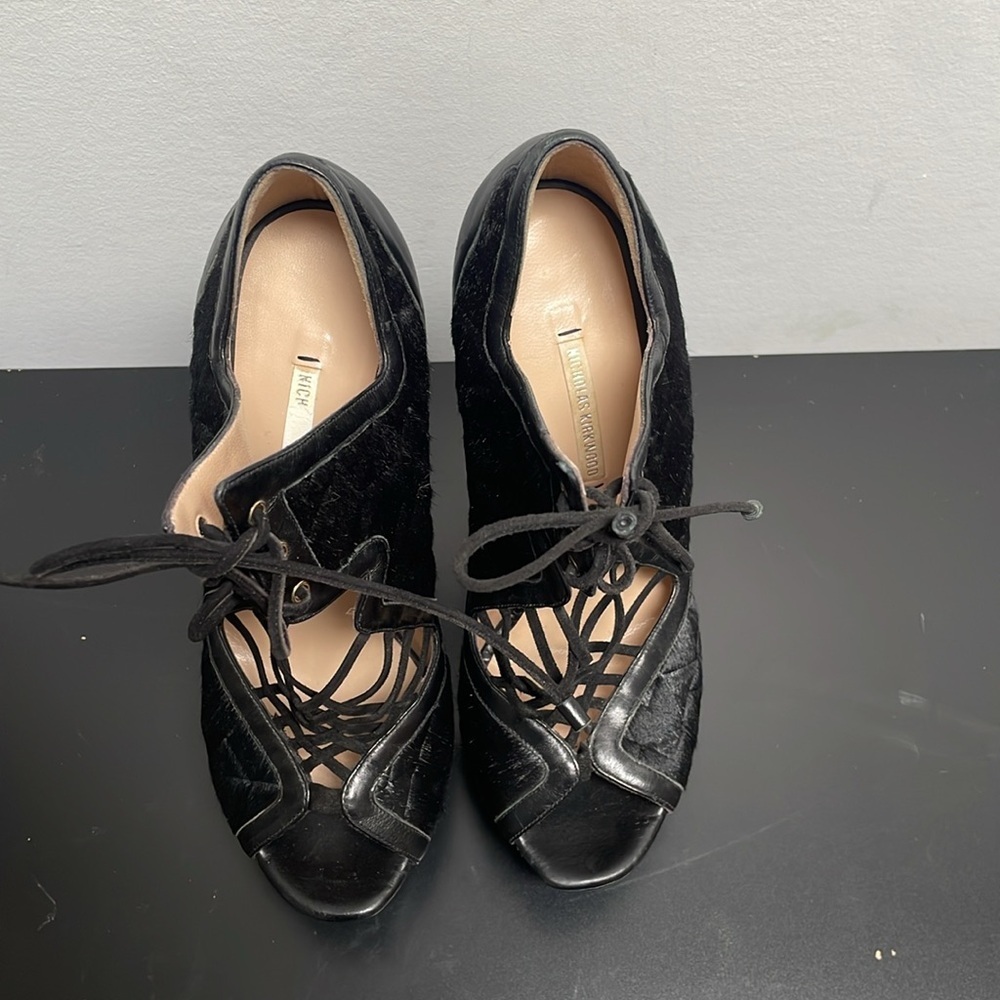 Nicholas Kirkwood Black Lace-Up Peep Toe Platform Heels - Picture 7 of 16